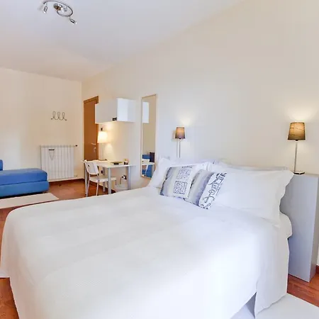 فندق مبيت وإفطار Rent Vesuvio نابولي